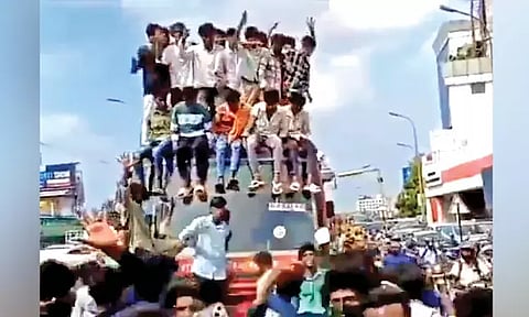 Route 'thala' revelry: Cases registered against Chennai college students who 'hijacked' MTC bus