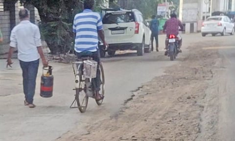 Tarmac on the Palayakkaran Street in Ekkaduthangal is mostly missing
