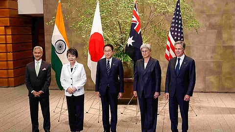 (L-R) Indian Foreign Minister Subrahmanyam Jaishankar, Japanese Foreign Minister Yoko Kamikawa, Japanese Prime Minister Fumio Kishida, Australian Foreign Minister Penny Wong and US Secretary of State Antony Blinken pose for a group photo at the Japan's prime minister office in Tokyo, Japan (Photo/PTI)