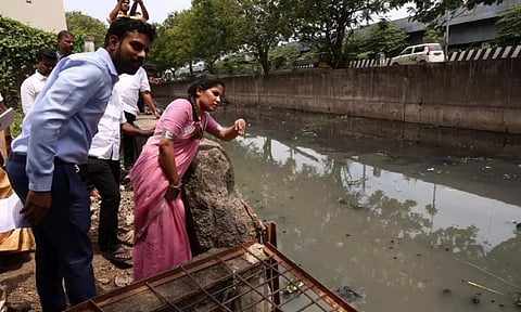 Mayor Priya inspects rainwater drainage, school projects in Adyar zone