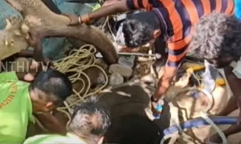 Visual from the spot (Thanthi TV)