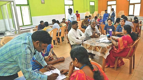 Students at engineering counselling 