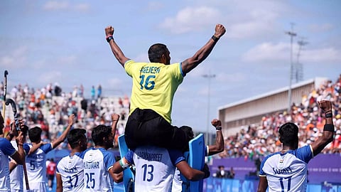 Indian men's hockey team carrying Sreejesh on their shoulders