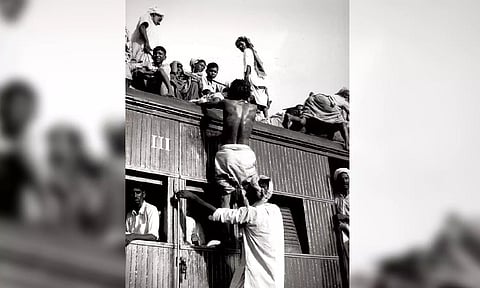 A special photo exhibition gallery was arranged at major stations in Chennai 