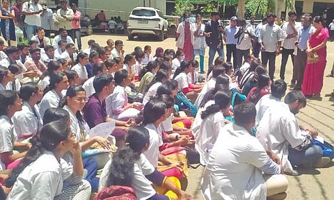 Trainee doctors at Coimbatore Medical College stage protest after youth misbehaves