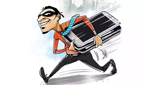 Con gang posing as cop, IT dept officers rob trader of Rs 20 lakh near Egmore