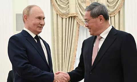  Russian President Vladimir Putin met with Chinese premier Li Qiang (X)