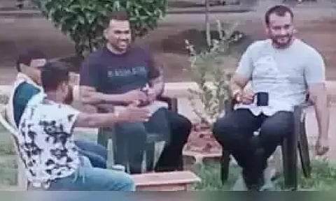 Seven prison officials suspended, superintendent transferred over special treatment for Darshan (IANS)