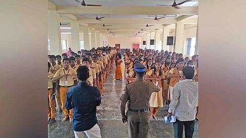 Anti-drug pledge taken at a school in the State