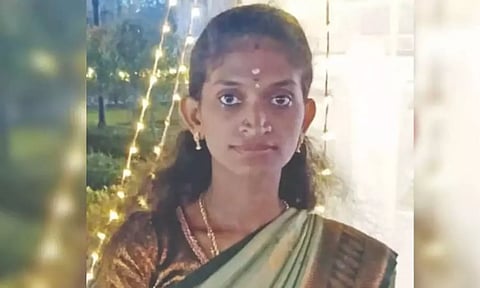 Deceased Aavin worker Umarani