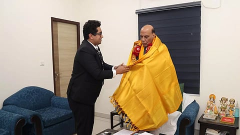 Agnishwar jayaprakash with Rajnath Singh