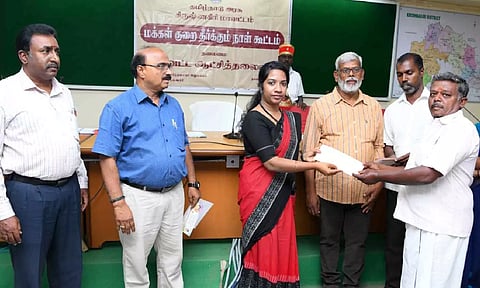 Krishnagiri Collector distributes Rs 1,23,500 cheque to 17 individuals during the Chief Minister's Special Grievance Redressal meeting