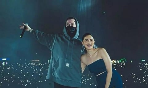 Actor Alia Bhatt with musician Alan Walker (Photo: Instagram @sunburnfestival)