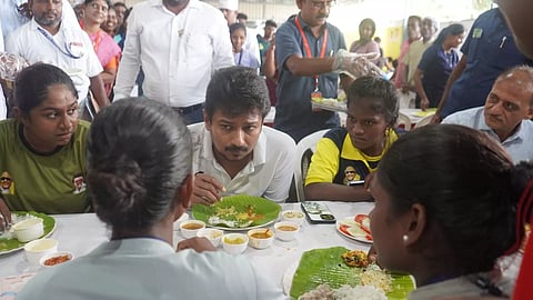Udhayanidhi Stalin with sports athlete 