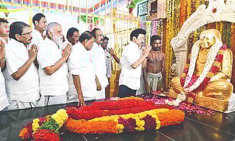 MK Stalin pays homage to Muthuramalinga Thevar at his memorial in Pasumpon, on Wednesday
