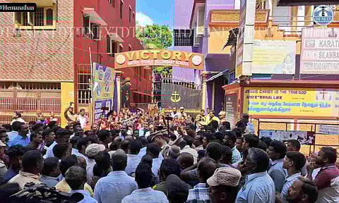 Parents protesting outside the private school in Tiruvottiyur (Photo credit: Hemanathan M)
