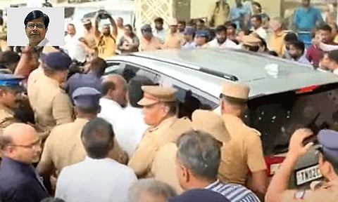  Protesting medicos surround DyCM Udhayanidhi's car (Insert: Dr Balaji Jagannathan) Photo: Daily Thanthi