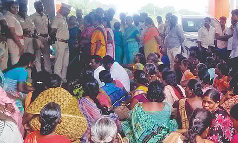 Family members of the deceased woman protesting in Dharmapuri on Wednesday 