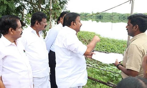 Minister KN Nehru inspecting Chinna Eri clean-up works in Thuraiyur on Saturday 