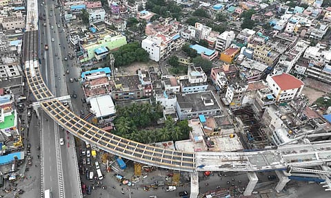 This elevated curve is part of the corridor 4 that runs from Poonamallee to Porur junction