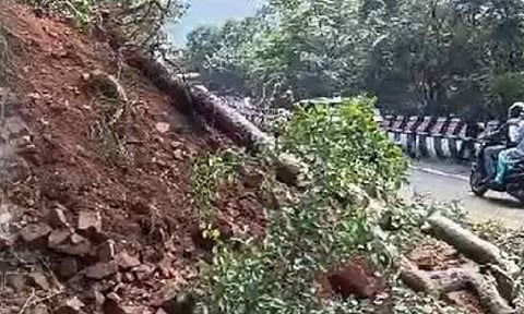 Landslide on the road connecting Tirupati to Tirumala ghat