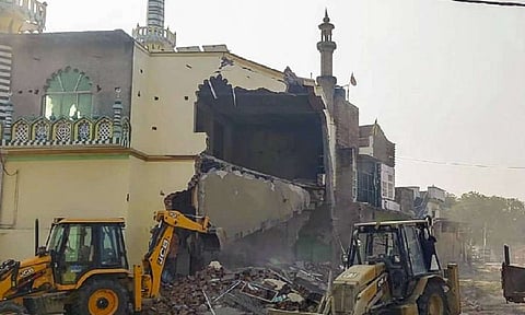  Portion of 185-year-old Noori Masjid in Fatehpur demolished for 'encroachment'