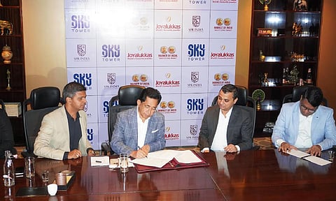 L to R. Mr. Henry George, COO - Joyalukkas, Mr. Joy Alukkas, Chairman, Mr. Hitesh Kawad, MD, SPR India and Mr. Navin Ranka, Director SPR India at the signing of the MOU
