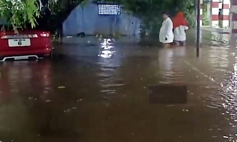 A flooded neighbourhood in Kovilpatti, Thoothukudi district. (Photo | Daily Thanthi)