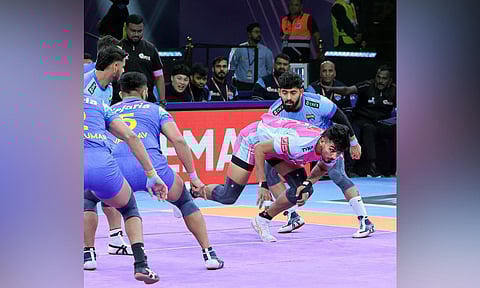 Visuals from the game 