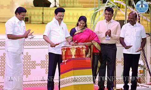 Chief Minister MK Stalin plays an instrument after inaugurating the four-day cultural festival 'Chennai Sangamam-Namma Ooru Thiruvizha' at Kilpauk (Photos: Manivasagan N) 