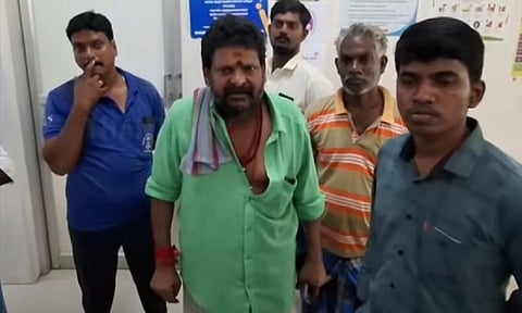 Actor Ganja Karuppu stages protest at GH in Porur