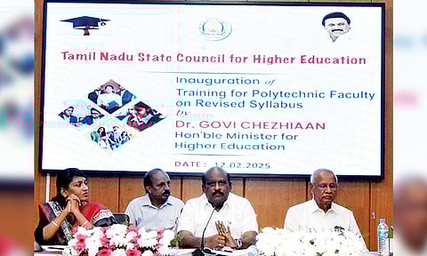 Govi Chezhiaan speaking during a training programme for polytechnic faculty in Thanjavur on Wednesday