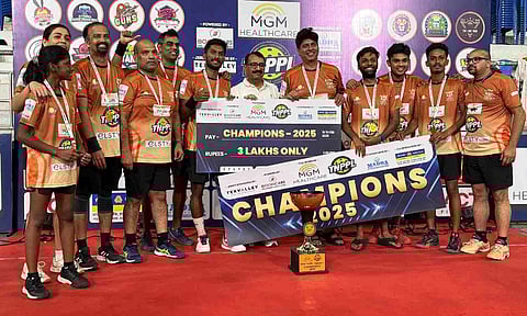 Cheeky Cheetahs with their trophy 