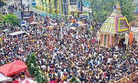 Devotees throng the temple to witness the Kutti Kudi festival