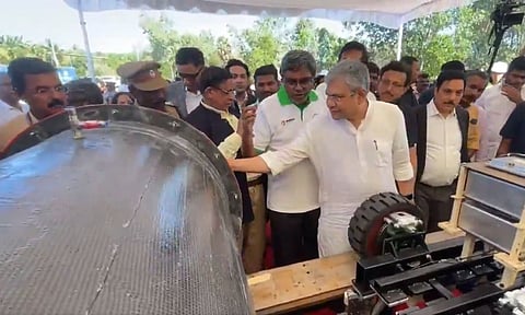 Minister Ashwini Vaishnaw inspects IIT-Madras Hyperloop project (X)