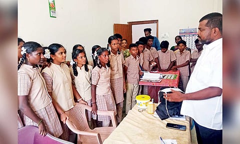  Students of Chidambaranar Middle School in Orathur at district court premises on Wednesday