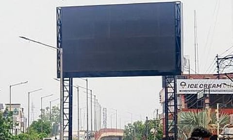 Editorial: The warnings LED billboards display