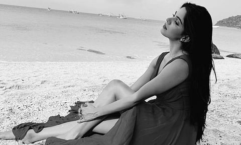 Actress Divya Bharathi (X)