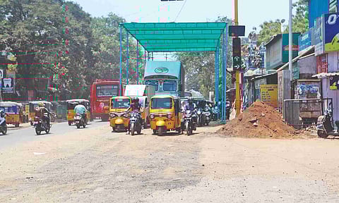 Dug-up road on Suriya Narayanan Chetty Street turns muddy and fill the neighbourhood with dust (Photo credit: Hemanathan M)