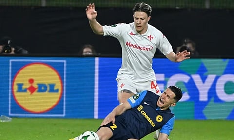 Alvarez scores penalty (AP) 