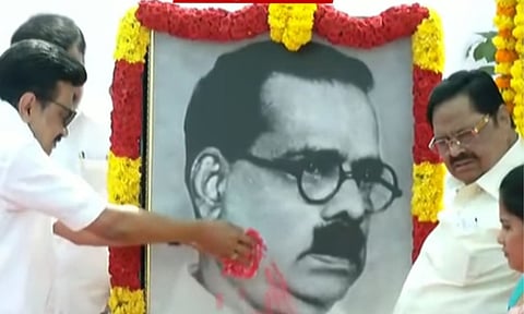 CM Stalin pays floral tribute to poet Bharathidasan on his birth anniversary (Thanthi TV)