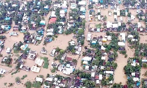 Overflowing Thenpennai turned Cuddalore into an archipelago after Cyclone Fengal’s fury (file photo)