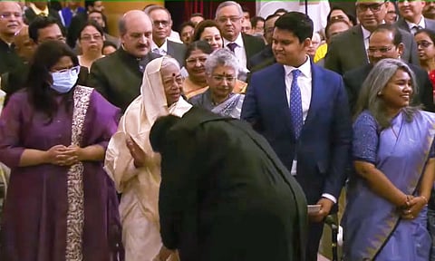 Justice Bhushan Ramkrishna Gavai seeks blessings from his mother Kamaltai Gavai after he took oath as the 52nd Chief Justice of India, at Rashtrapati Bhavan in New Delhi (PTI)