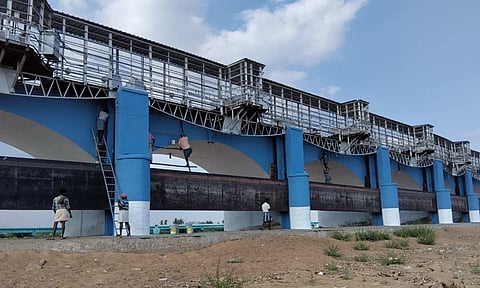 Shutter and actuator maintenance work underway at the Grand Anicut (Kallanai) in Tiruchy