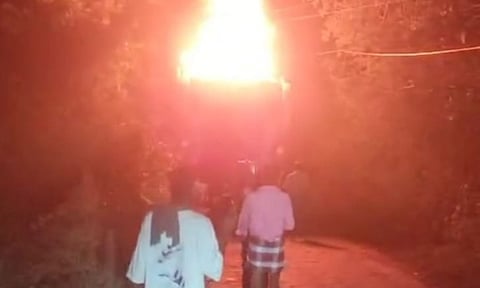 Temple chariot catches fire in Kancheepuram