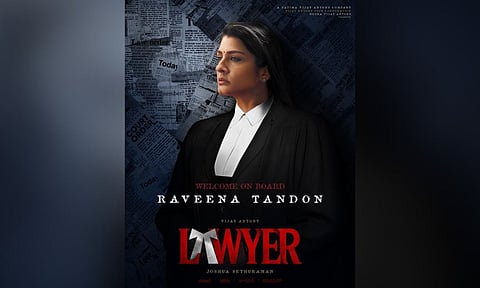 Raveena Tandon in Lawyer 