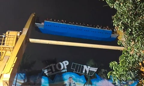 People were trapped on a malfunctioning giant wheel at a amusement park in Injambakkam