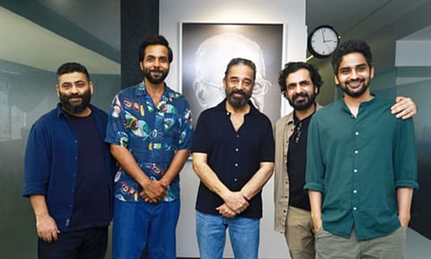 Actor Abhishek Banerjee with Kamal Haasan (IANS) 