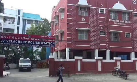 Velachery Police Station (Thanthi TV)