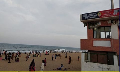 Thiruvanmiyur beach 